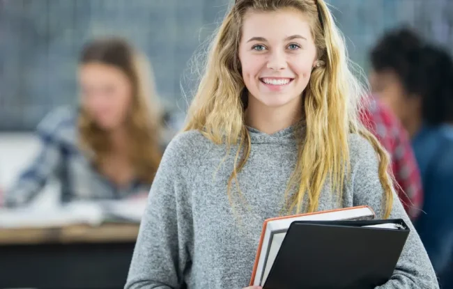 Job-étudiant-devenir-professeur-particulier-chez-ABC-Cours-particuliers